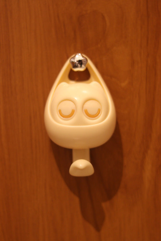 Owl Wall Key Holder - Auto Eye Blink, Wall-Mounted Creative Key Hanger with Sticker | Onebest