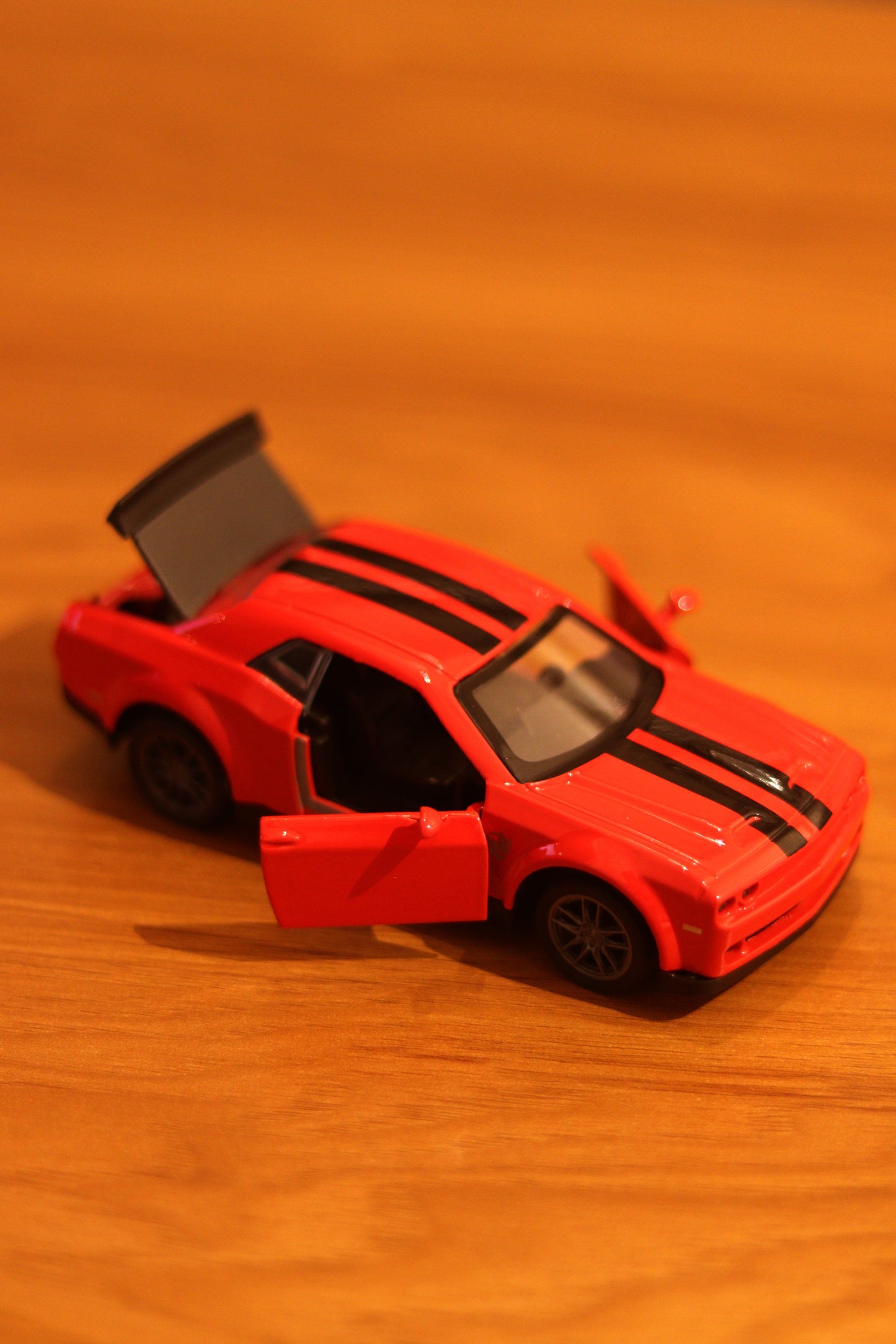Pull‑Back Alloy Die-Cast Car – Realistic Pull-Drive, Openable Doors & Detailed Design | Onebest