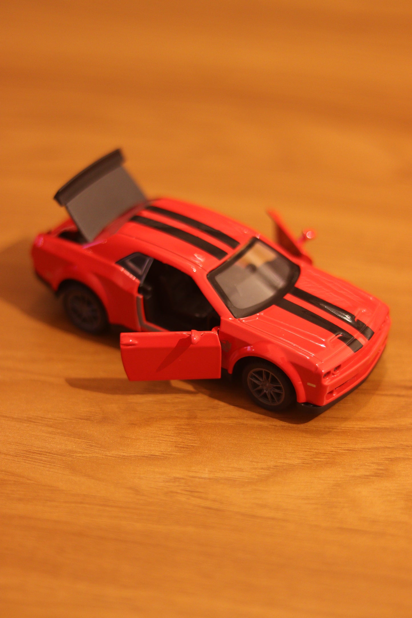 Pull‑Back Alloy Die-Cast Car – Realistic Pull-Drive, Openable Doors & Detailed Design | Onebest