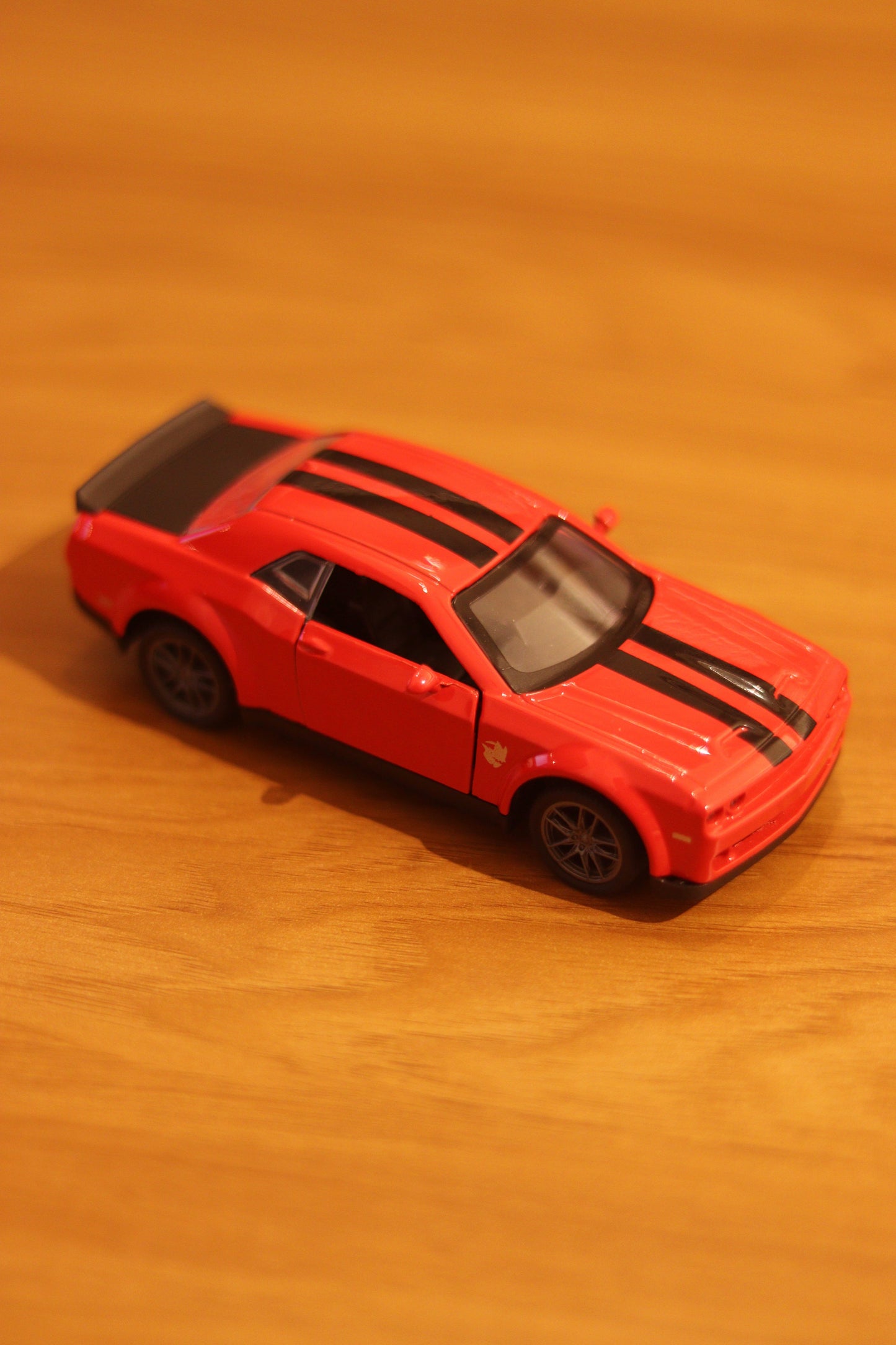 Pull‑Back Alloy Die-Cast Car – Realistic Pull-Drive, Openable Doors & Detailed Design | Onebest