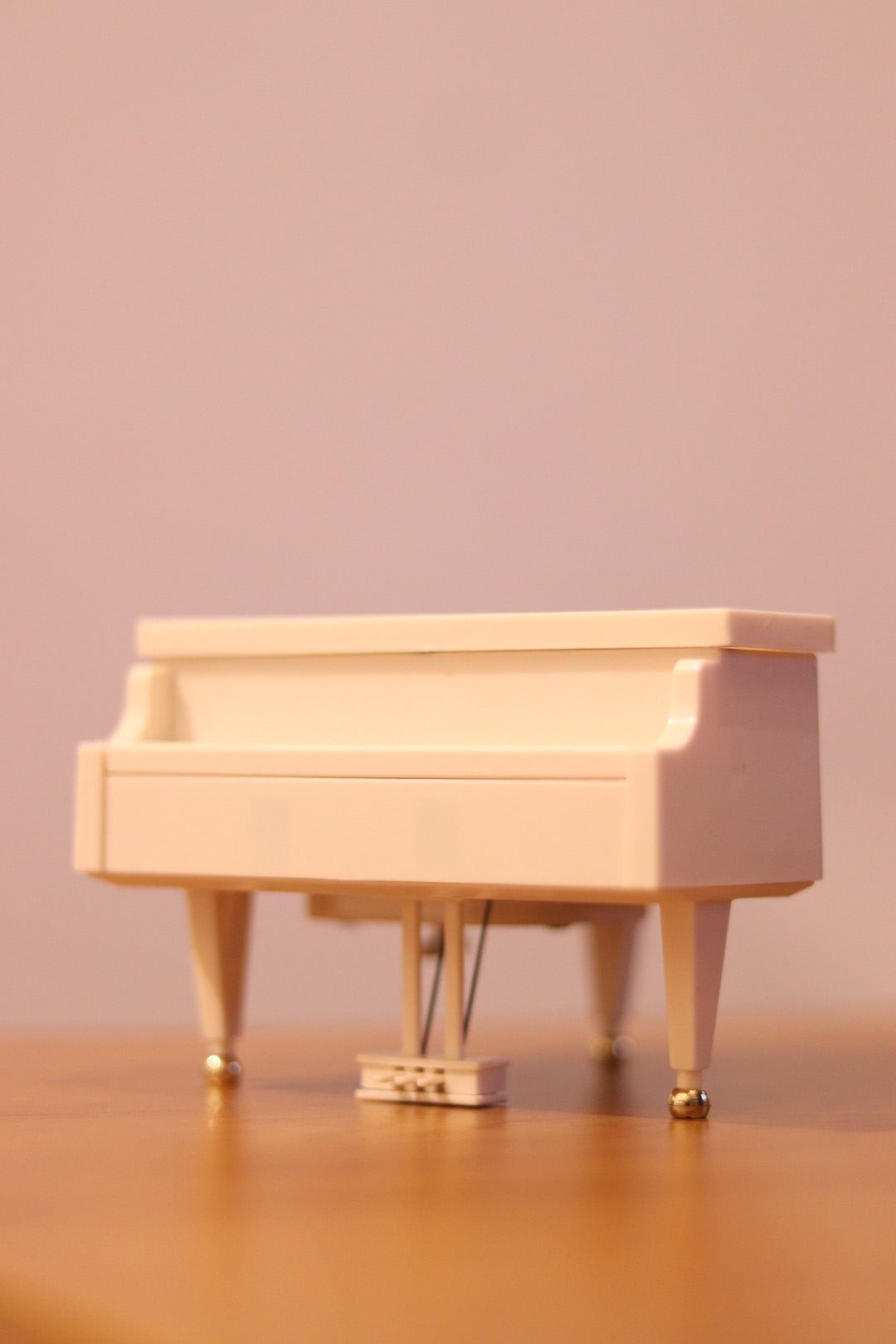 Piano with Dancing Girl Musical Showpiece - Wind-Up Mechanism | Elegant Home & Gift Decor | Onebest
