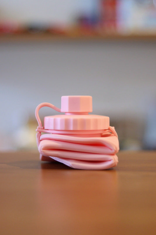 Silicone Folding Collapsible Water Bottle - Lightweight, Expandable & Reusable Travel Bottle for Kids & Adults (620ml) | Onebest