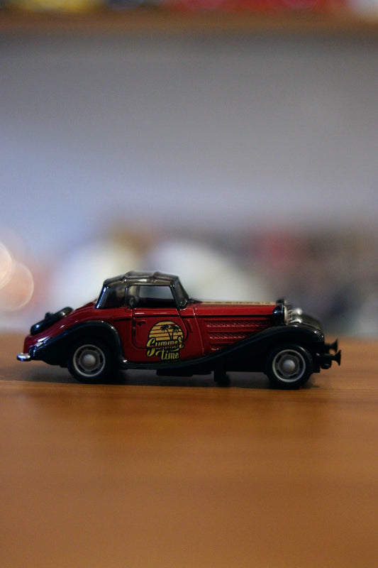 Retro Vintage Diecast Car with Pull Back Action & Openable Doors - Classic Metal Toy | Onebest