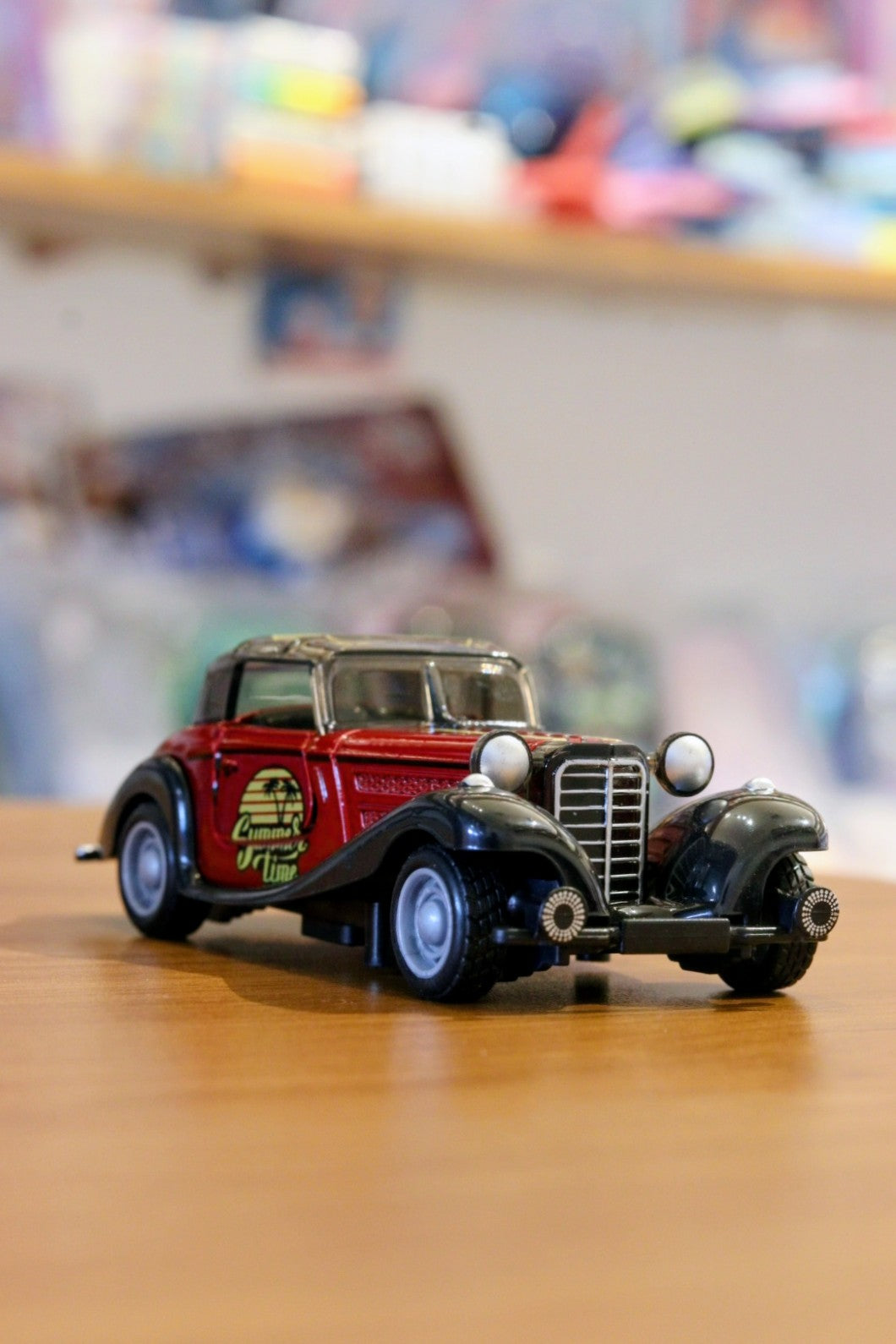 Retro Vintage Diecast Car with Pull Back Action & Openable Doors - Classic Metal Toy | Onebest