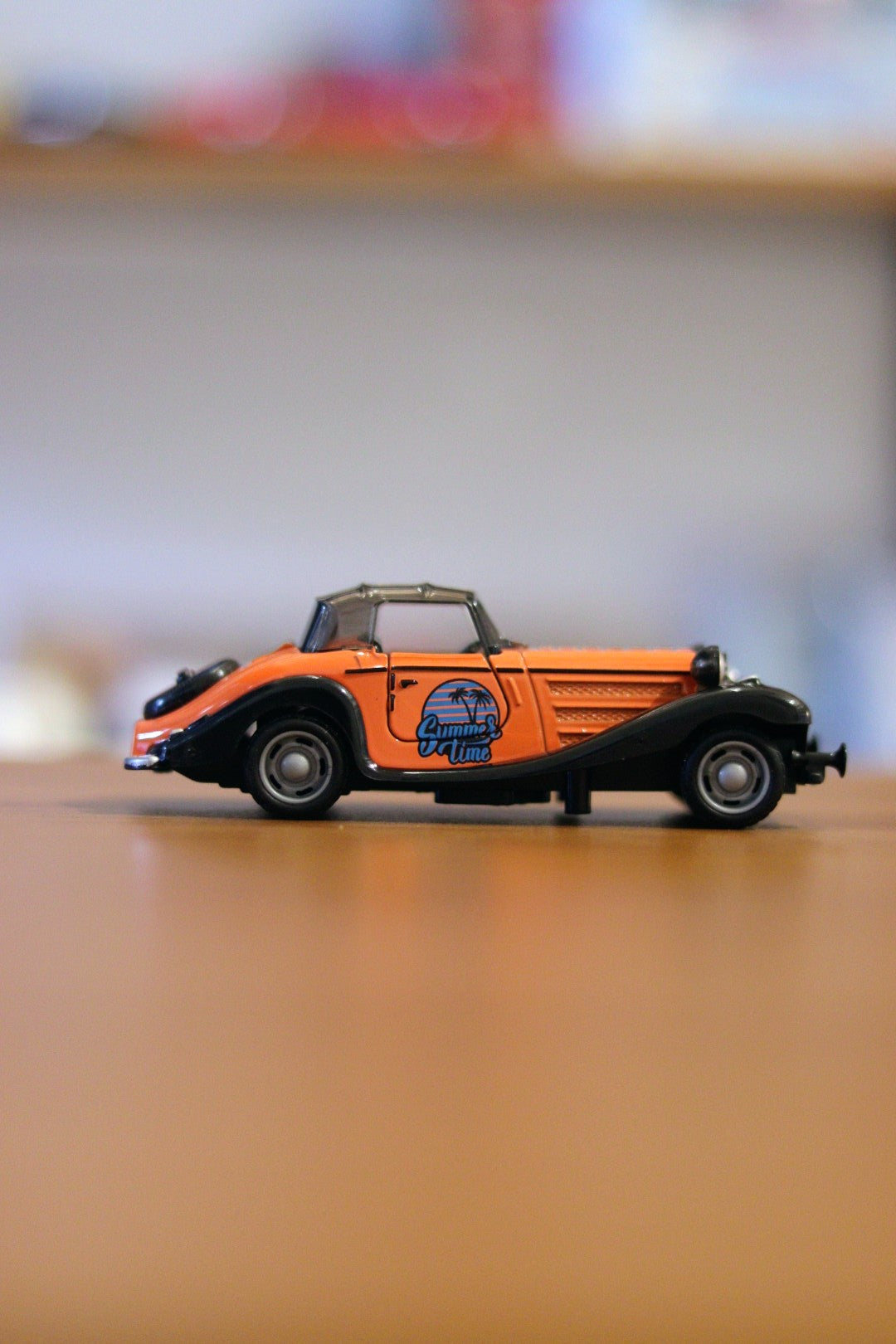 Retro Vintage Diecast Car with Pull Back Action & Openable Doors - Classic Metal Toy | Onebest