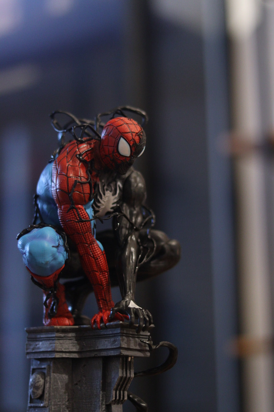 Spider-Man Venom Takeover Action Figure with Light - 35cm Hero Decor on Pillar with Light | Onebest