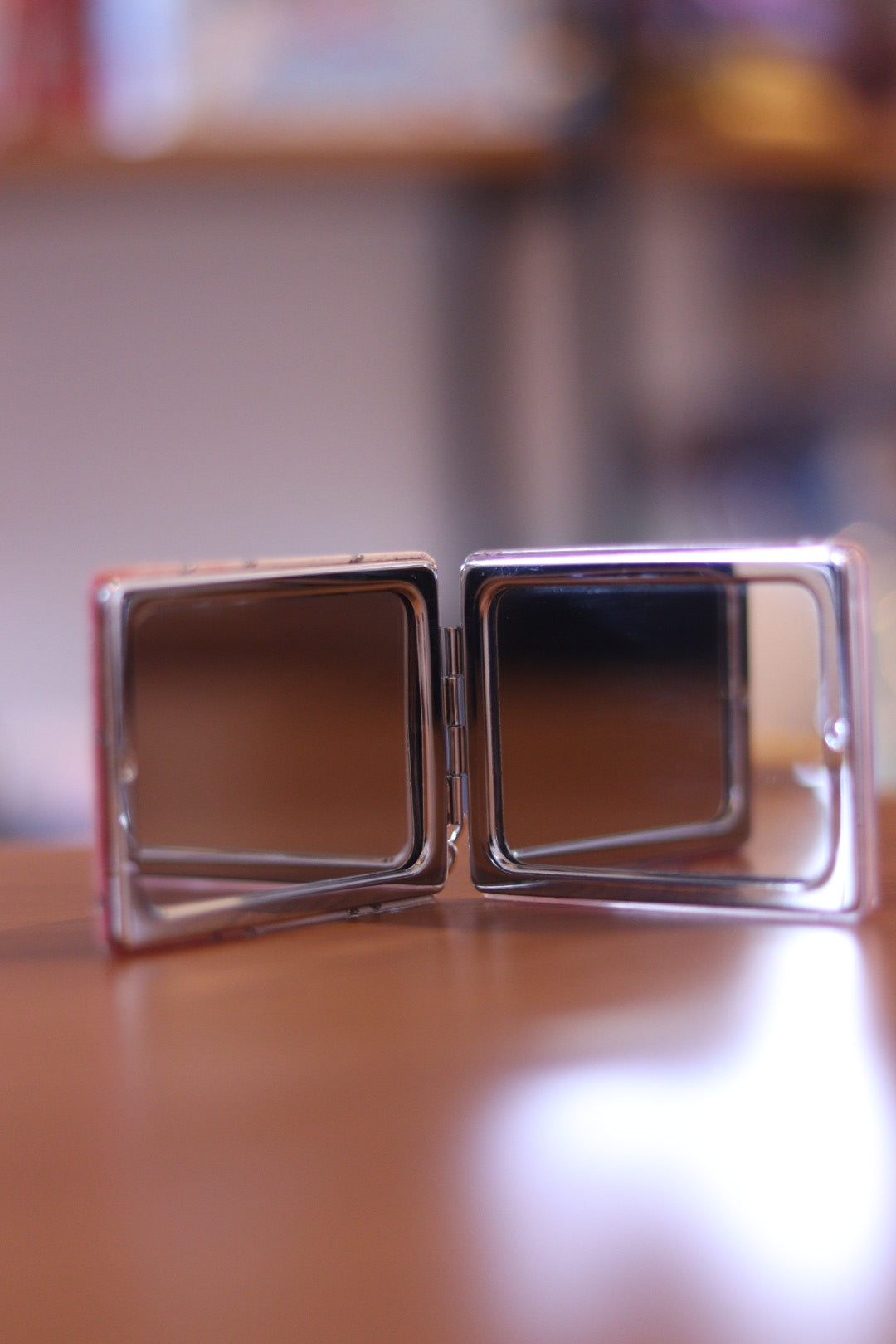 Art Designed Rectangle Pocket Mirror - Stylish & Portable Makeup Accessory | Onebest
