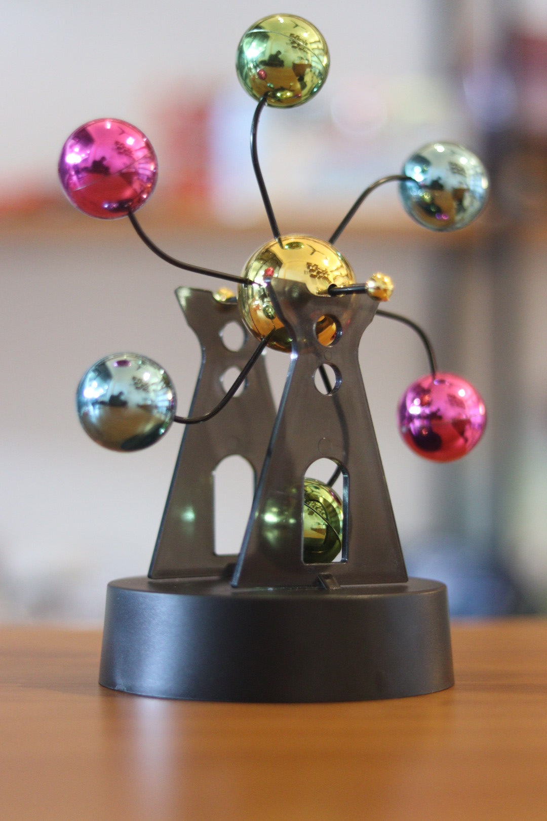 Rotating Balance Ball Magnetic Toy | Desk Stress Reliever & Decor | Onebest