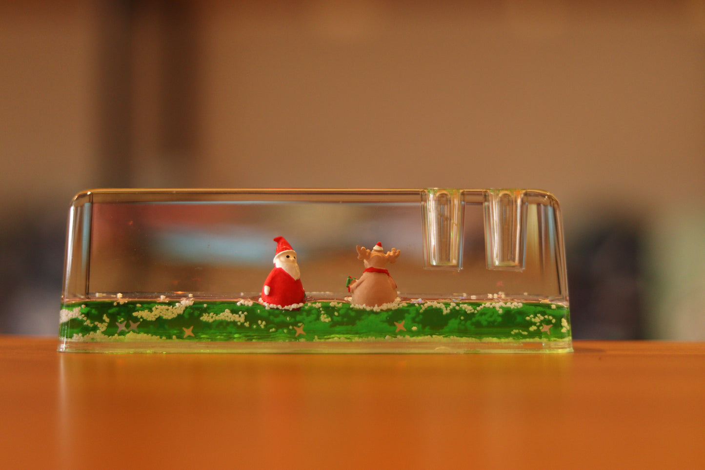 🎅 Santa & Reindeer Christmas Pen Stand | Liquid Glitter Desk Organizer Gift by Onebest
