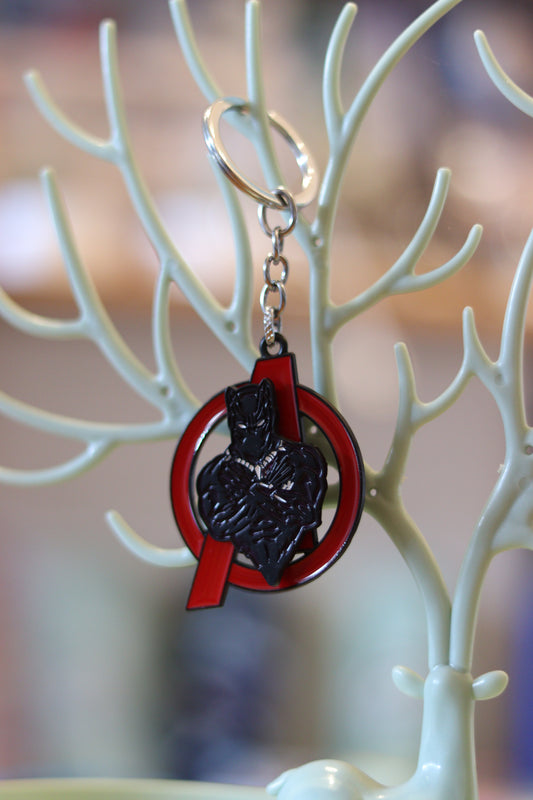 Black Panther Avengers Rotating Metal Keychain – Superhero Pendant Key Ring | Onebest