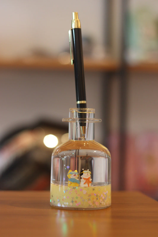 🐾 Cute Dog Couple Liquid Pen Stand | Yellow Glitter Desk Organizer Gift by Onebest