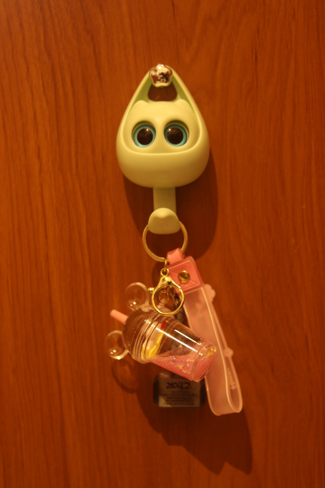 Owl Wall Key Holder - Auto Eye Blink, Wall-Mounted Creative Key Hanger with Sticker | Onebest