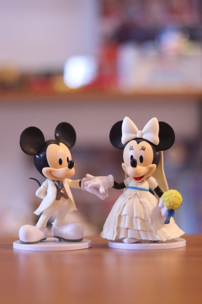 Mickey & Minnie Mouse Wedding Pose Figures - Bride & Groom Toy Set | Cute Home Decor, Tabletop Showpiece, Gift for Kids & Disney Fans | Onebest