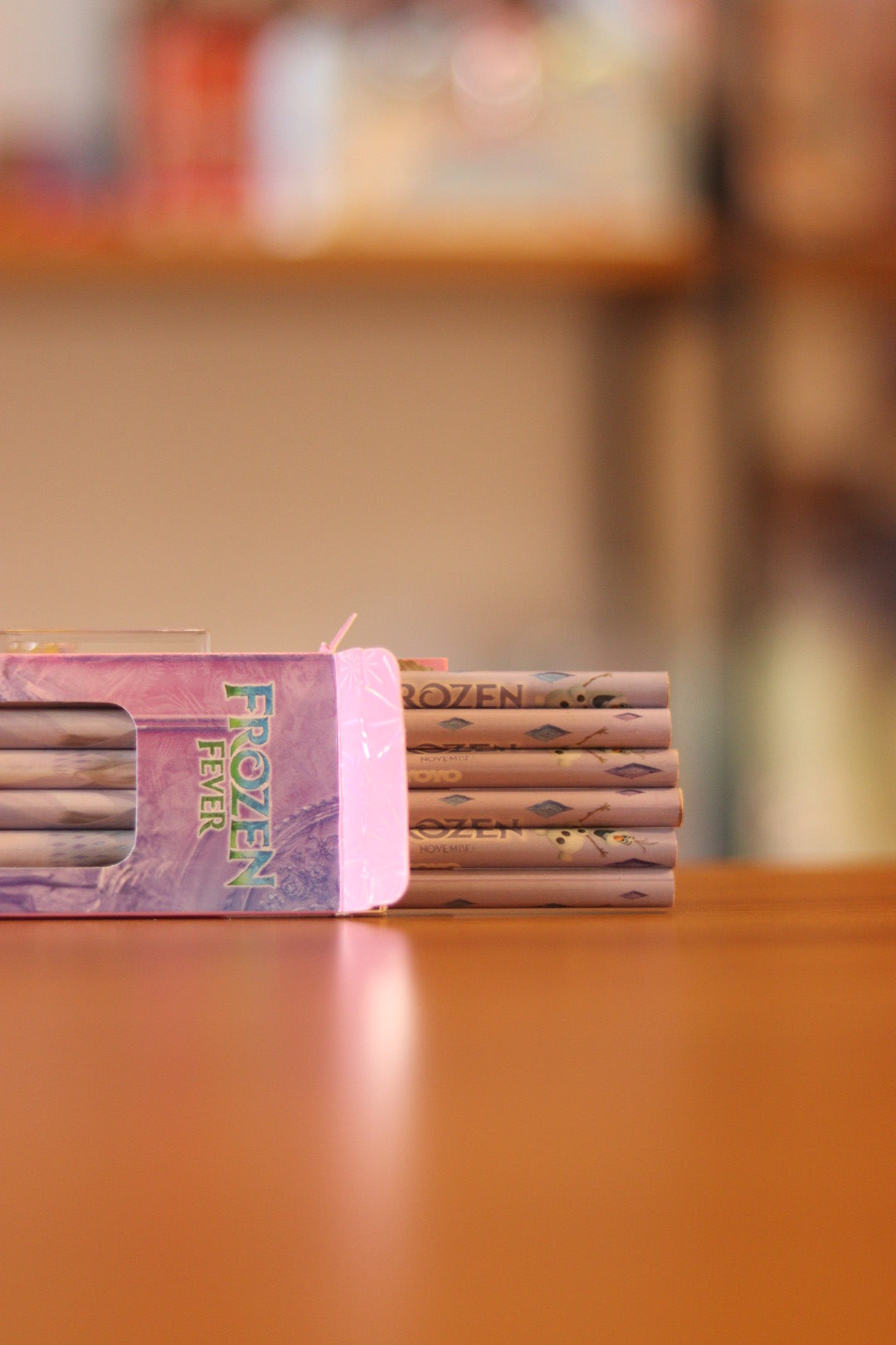 Frozen Theme Cartoon Pencils Pack - 6 Pencils for Kids | Onebest