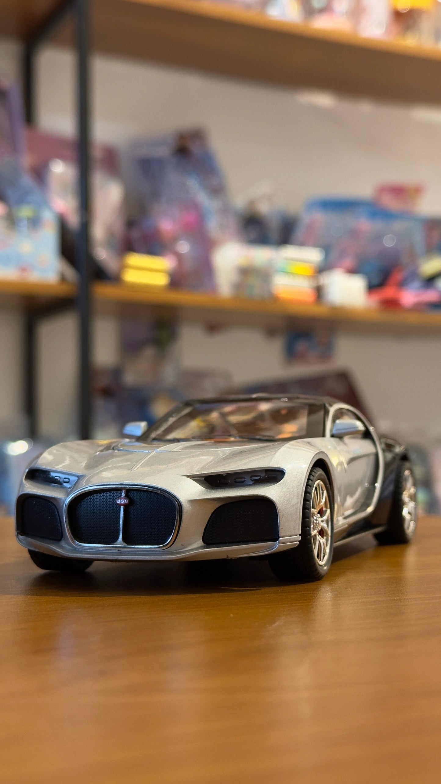 1:24 Bugatti Atlantic Diecast Model Car – Premium Pull Back Collectible Toy | Onebest