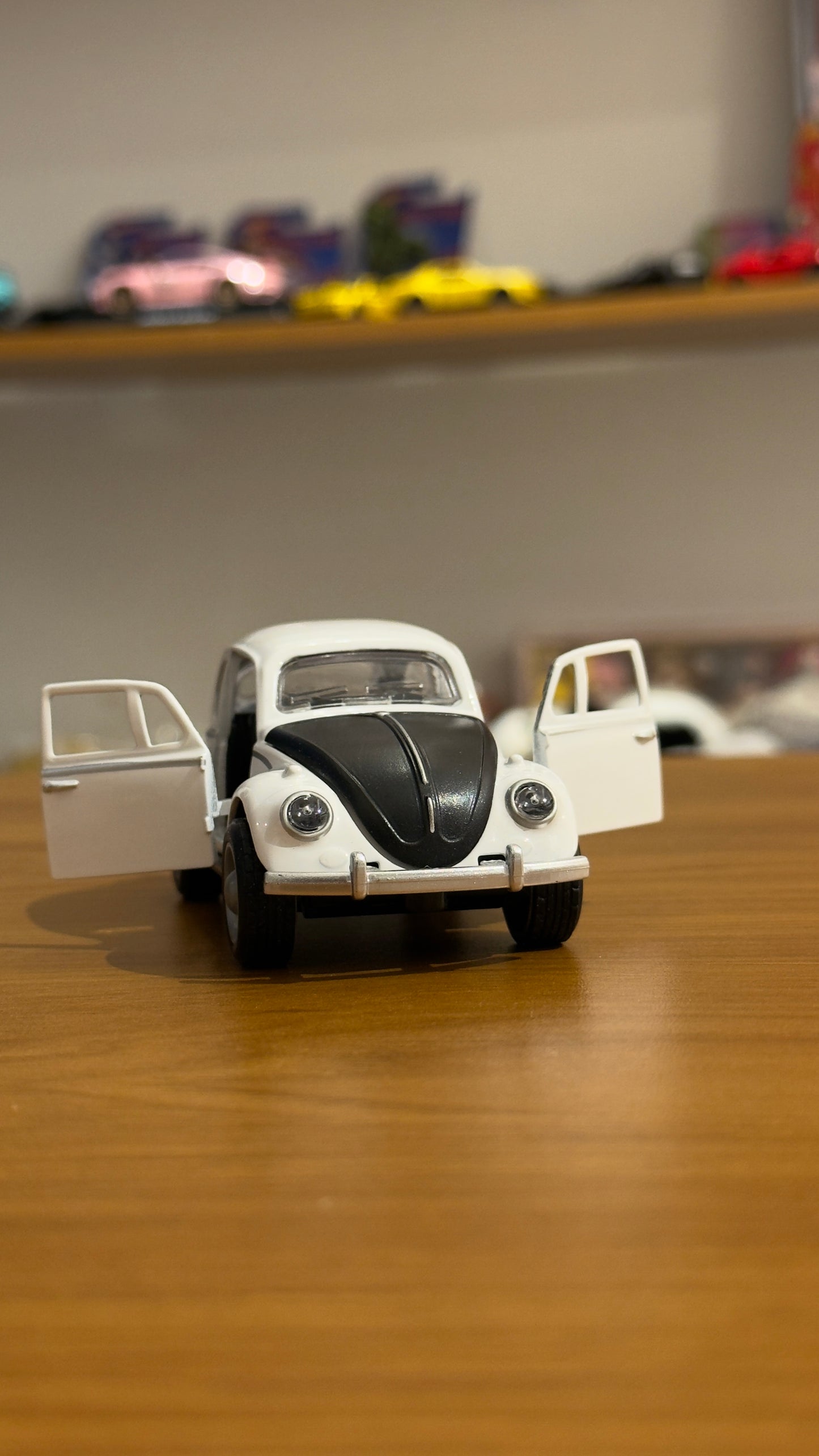 Pull Back Volkswagen Beetle Diecast Car with Openable Doors - Premium Alloy Toy Car for Kids & Collectors | Onebest