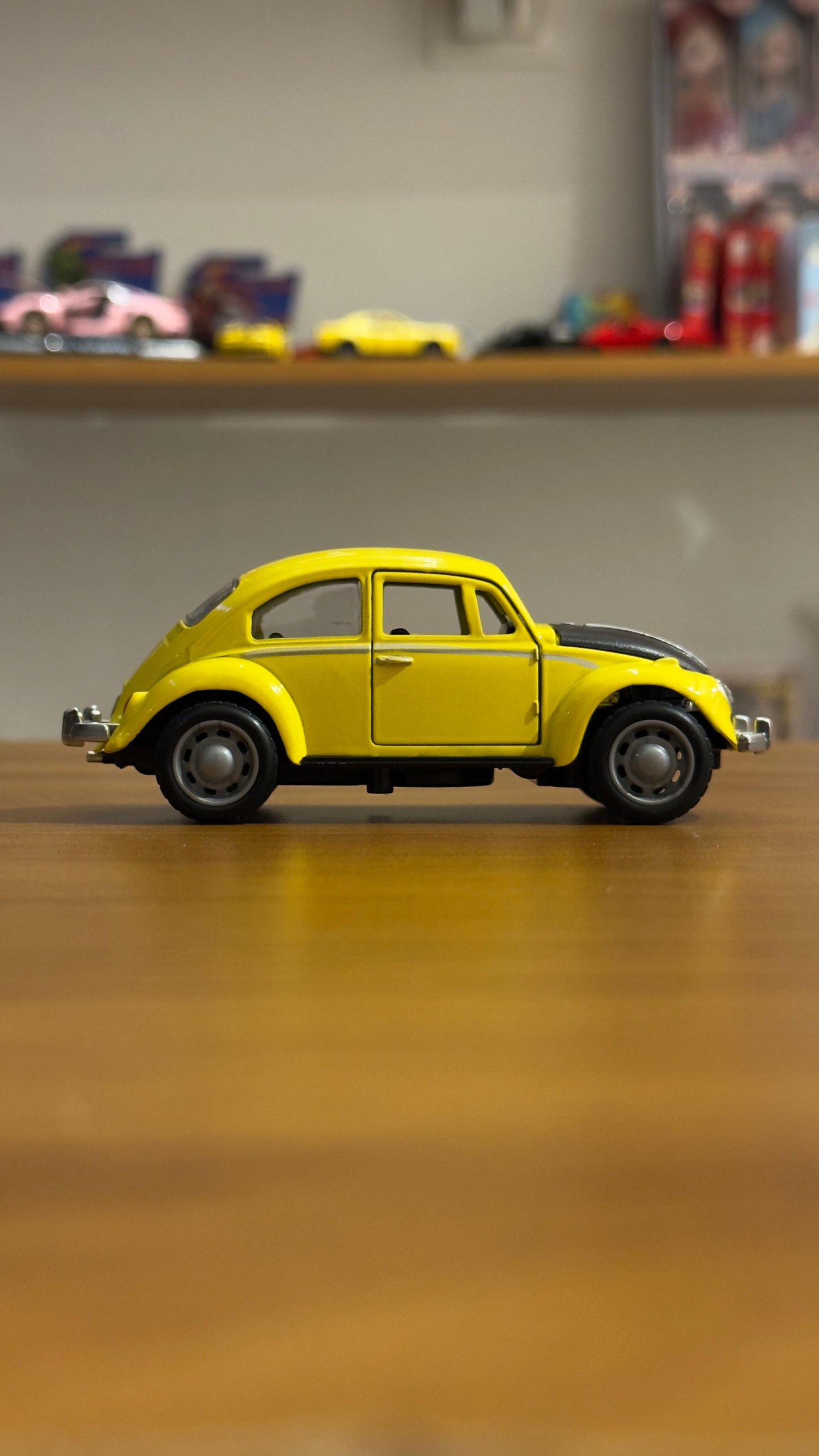 Pull Back Volkswagen Beetle Diecast Car with Openable Doors - Premium Alloy Toy Car for Kids & Collectors | Onebest