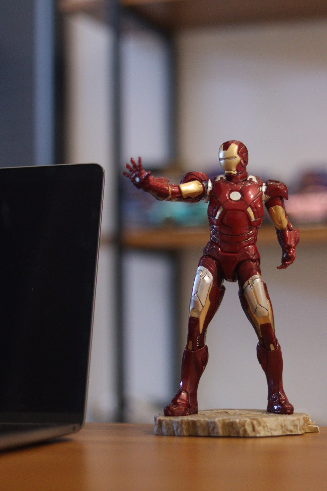 Iron Man Action Figure with Box - 23cm Collectible Hero Model | Onebest