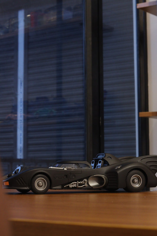 1:18 Giant Batman Die-Cast Car - Premium Metal Batmobile Model | Onebest