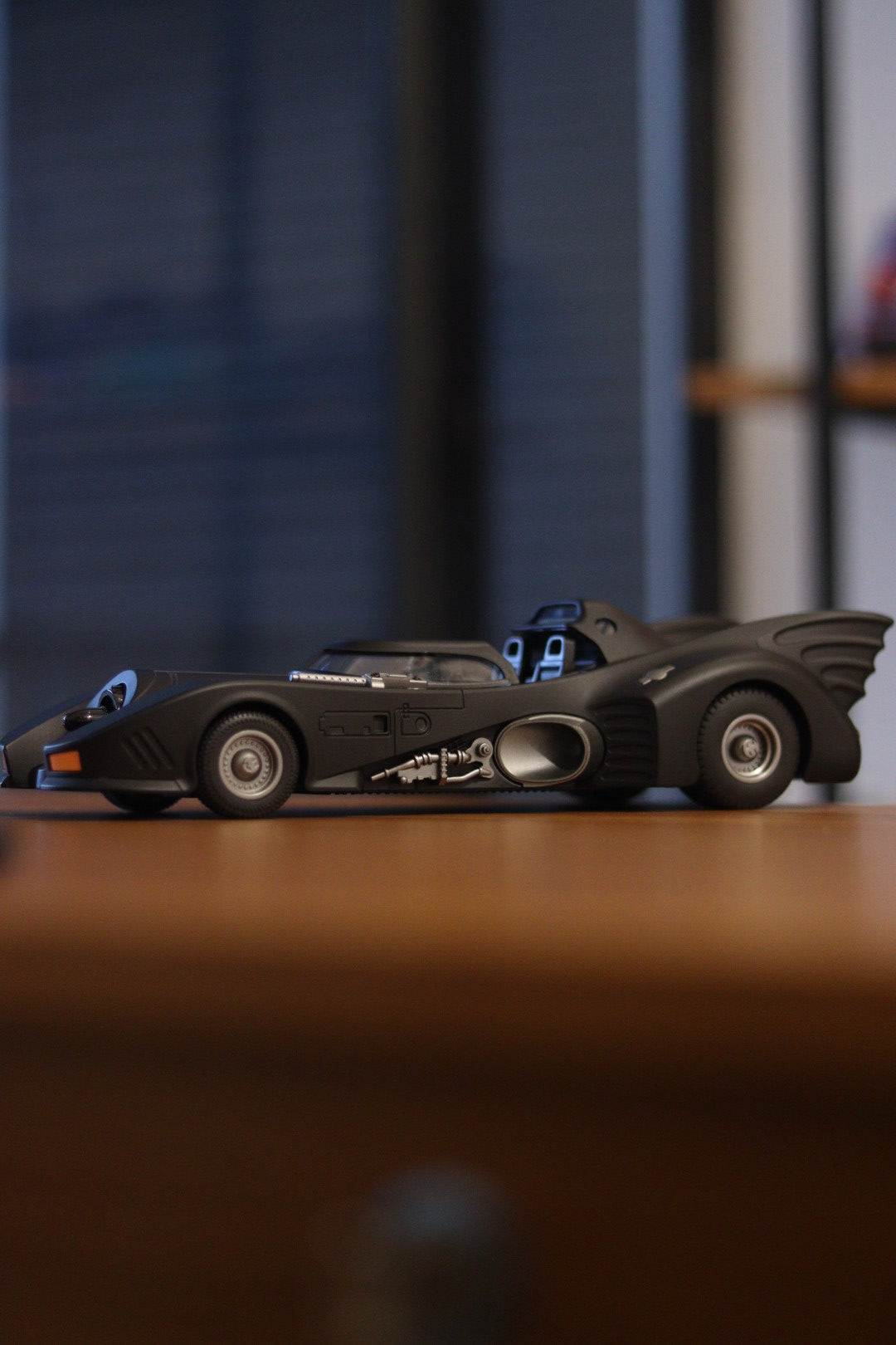 1:18 Giant Batman Die-Cast Car - Premium Metal Batmobile Model | Onebest