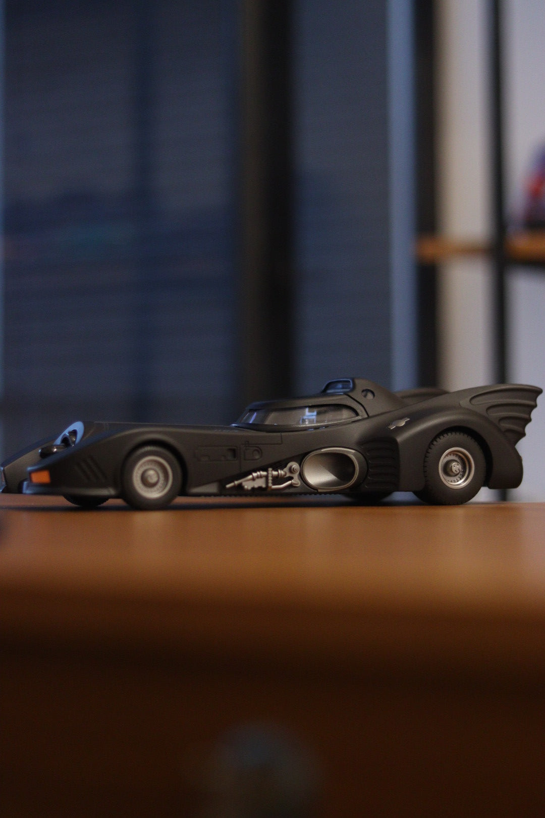 1:18 Giant Batman Die-Cast Car - Premium Metal Batmobile Model | Onebest