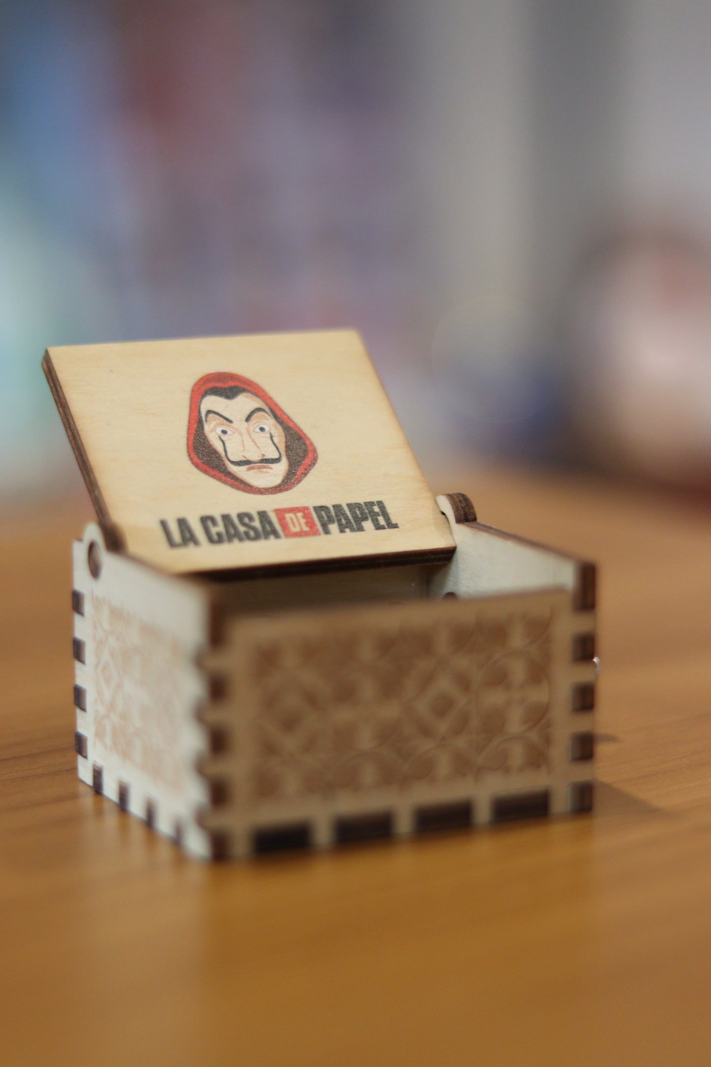La Casa de Papel Wooden Hand-Crank Music Box | Vintage Musical Collectible | Onebest