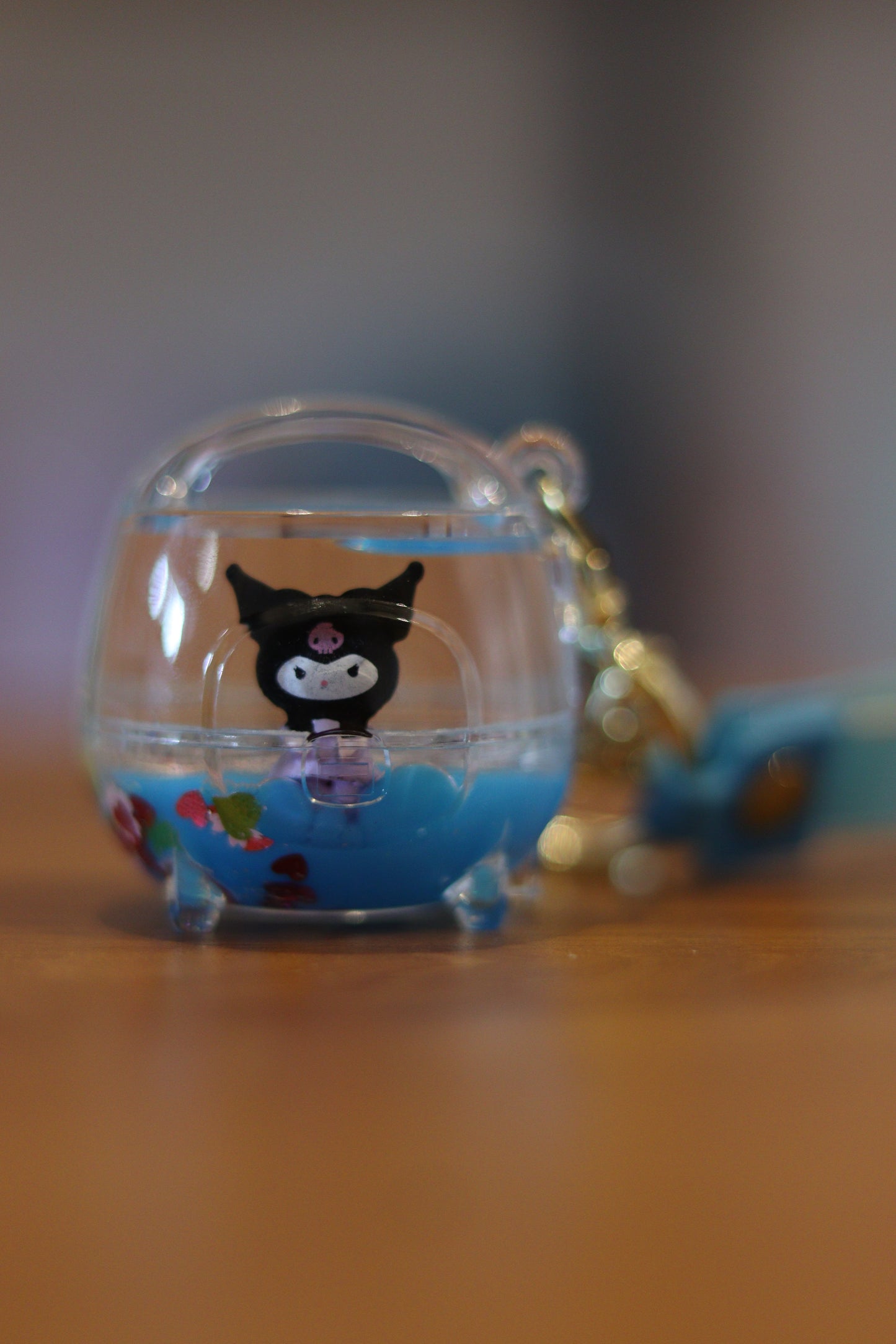Kuromi Liquid Handbag Keychain – Mini Transparent Purse Charm with Floating Glitter & Blue Liquid | Cute Acrylic Kuromi Key Ring for Bags & Gifts | Onebest 💜👜