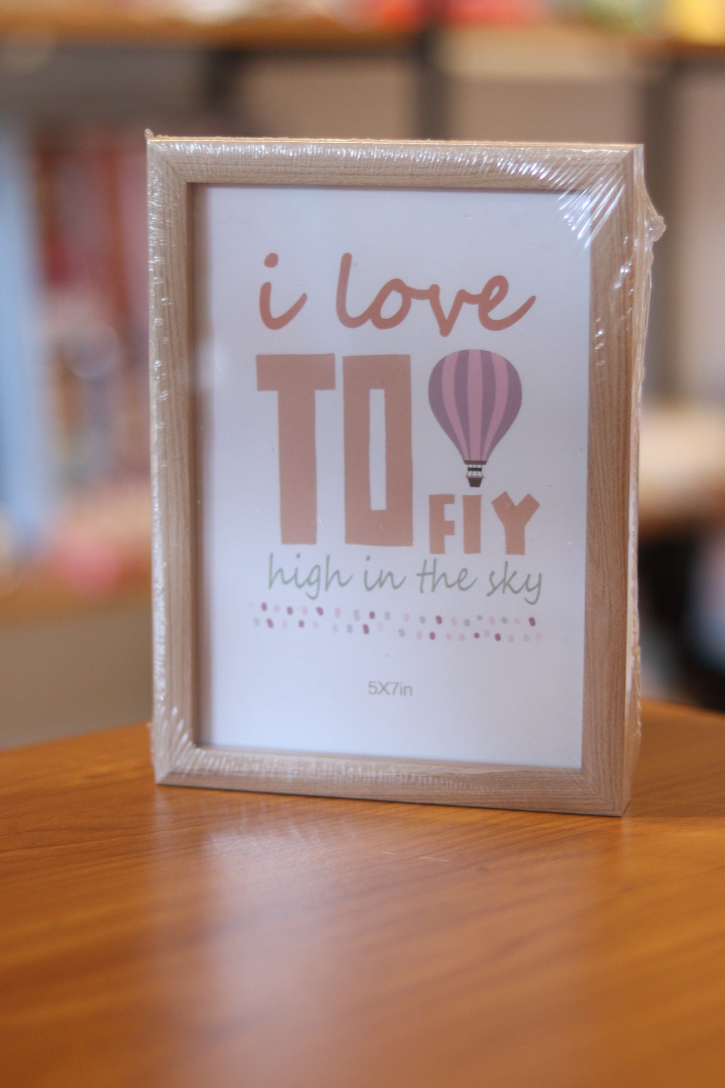 “I Love to Fly” Wooden Photo Frame – 5x7 Inch Motivational Quote Frame | Minimal Table & Wall Décor Gift | Onebest